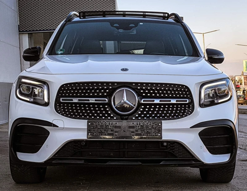 Mercedes-Benz GLB 220.4 MATIC.AMG, снимка 2 - Автомобили и джипове - 52797464