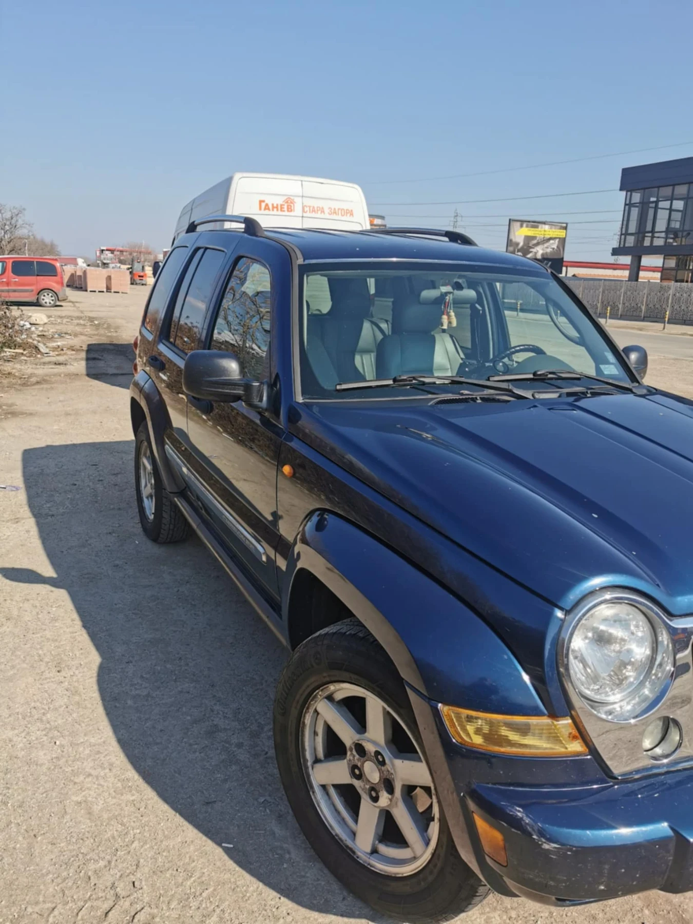 Jeep Cherokee  - изображение 2