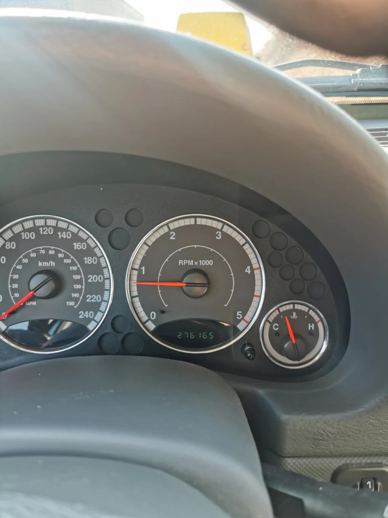 Jeep Cherokee  - изображение 8