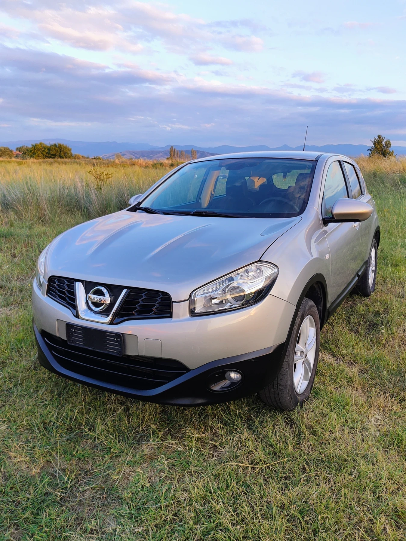 Nissan Qashqai 1.5 DCI * NAVI* FACE* XENON*  - изображение 4