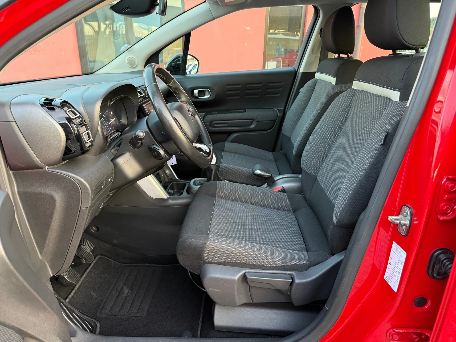 Citroen C3 Aircross 1.2i EURO 6B! * LED* KTEO OK! * 108 000* ! | Mobile.bg   11