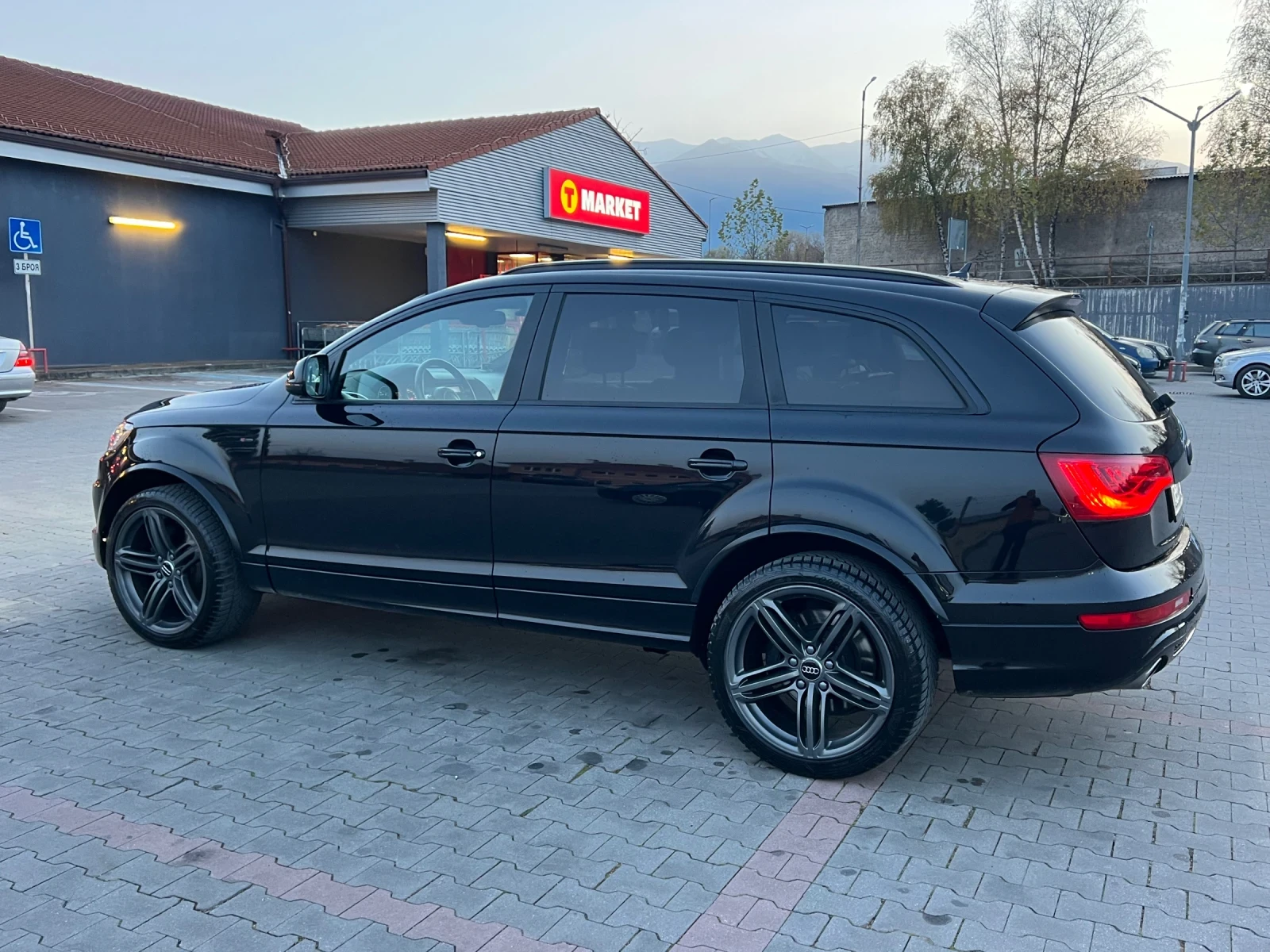Audi Q7 4.2TDI 8ZF //3xSLine//B&O//BlindSpot//Distronic - изображение 4