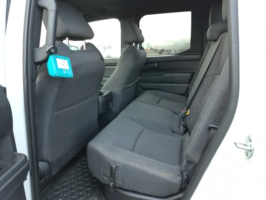 Toyota Tacoma * SR5 CREW CAB STD BED * CARFAX * ��� ������������ | Mobile.bg � ����������� 12
