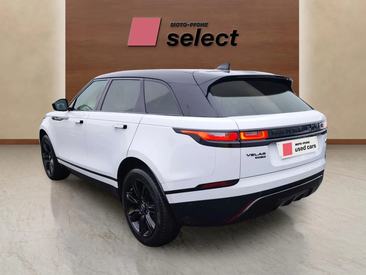 Land Rover Range Rover Velar 2.0 - изображение 2