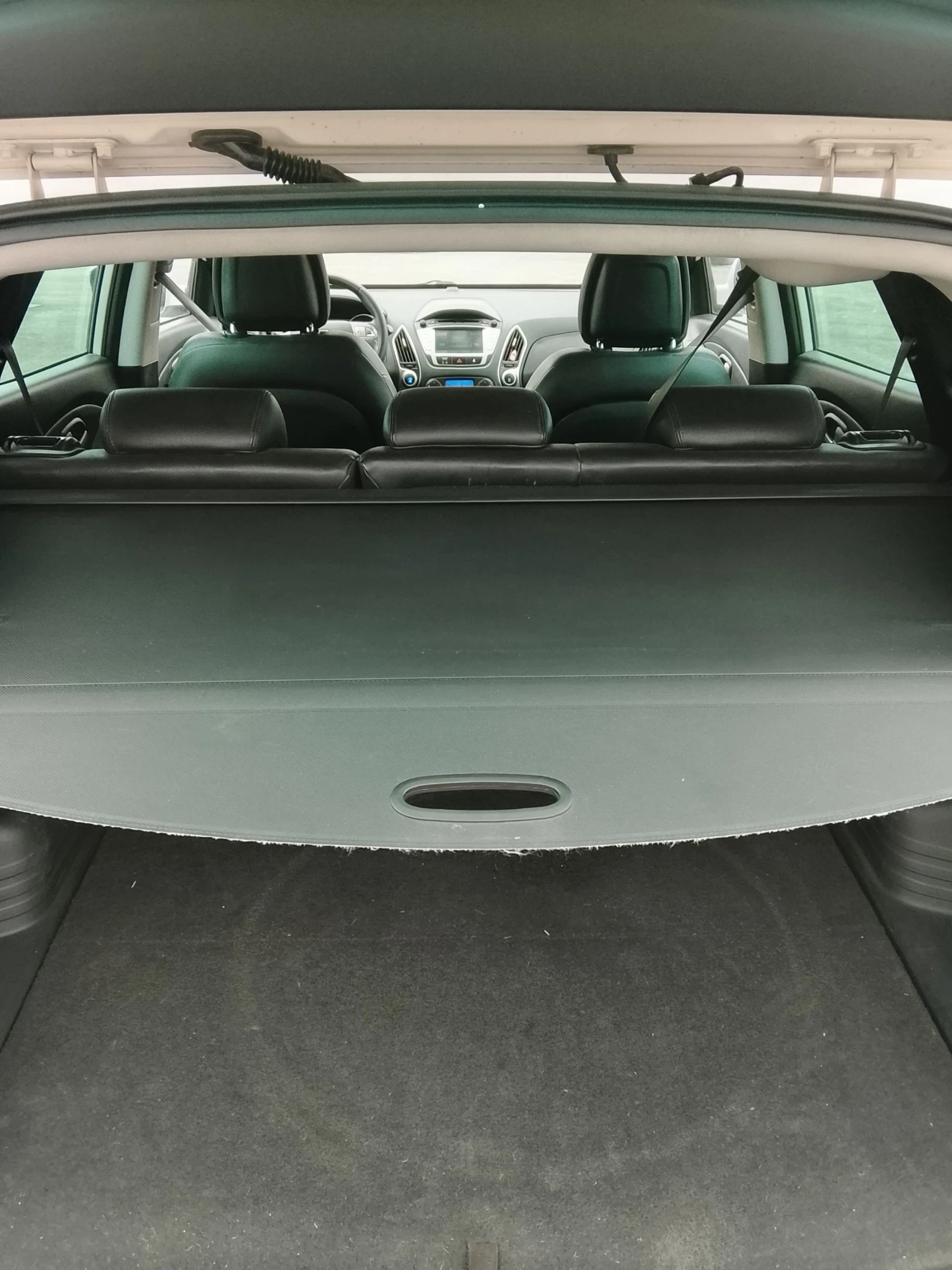 Hyundai IX35 1.7/ful ekstri, снимка 6 - Автомобили и джипове - 53896124