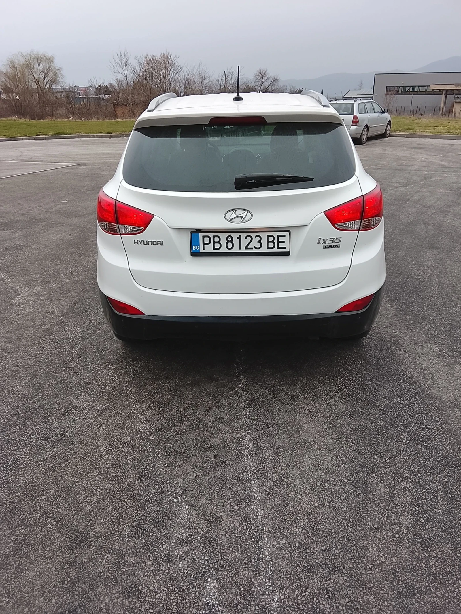 Hyundai IX35 1.7/ful ekstri, снимка 4 - Автомобили и джипове - 53896124