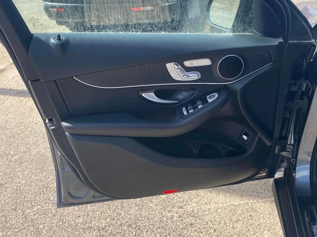 Mercedes-Benz GLC 300 ПОДГРЕВИ * ПАНО * KEYLESS, снимка 10 - Автомобили и джипове - 54383824