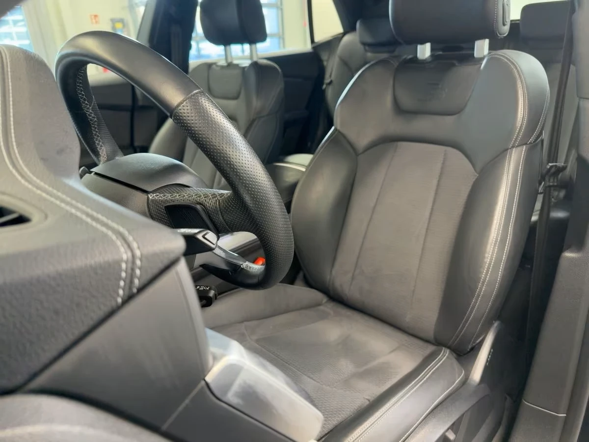 Audi Q8 S-LINE* DISTR* HEAD-UP* PANO* B&O* MEMORY* , снимка 6 - Автомобили и джипове - 54508541
