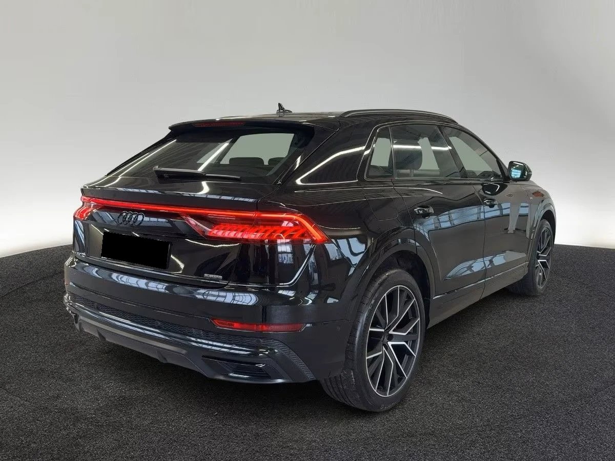 Audi Q8 S-LINE* DISTR* HEAD-UP* PANO* B&O* MEMORY* , снимка 3 - Автомобили и джипове - 54508541
