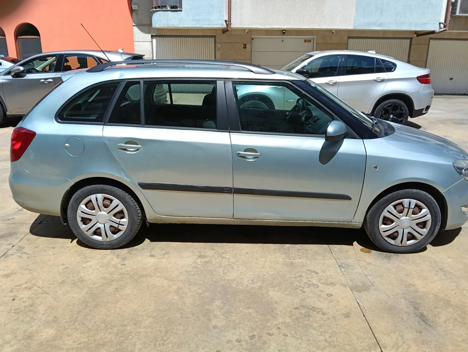 Skoda Fabia Комби, снимка 7 - Автомобили и джипове - 54666556