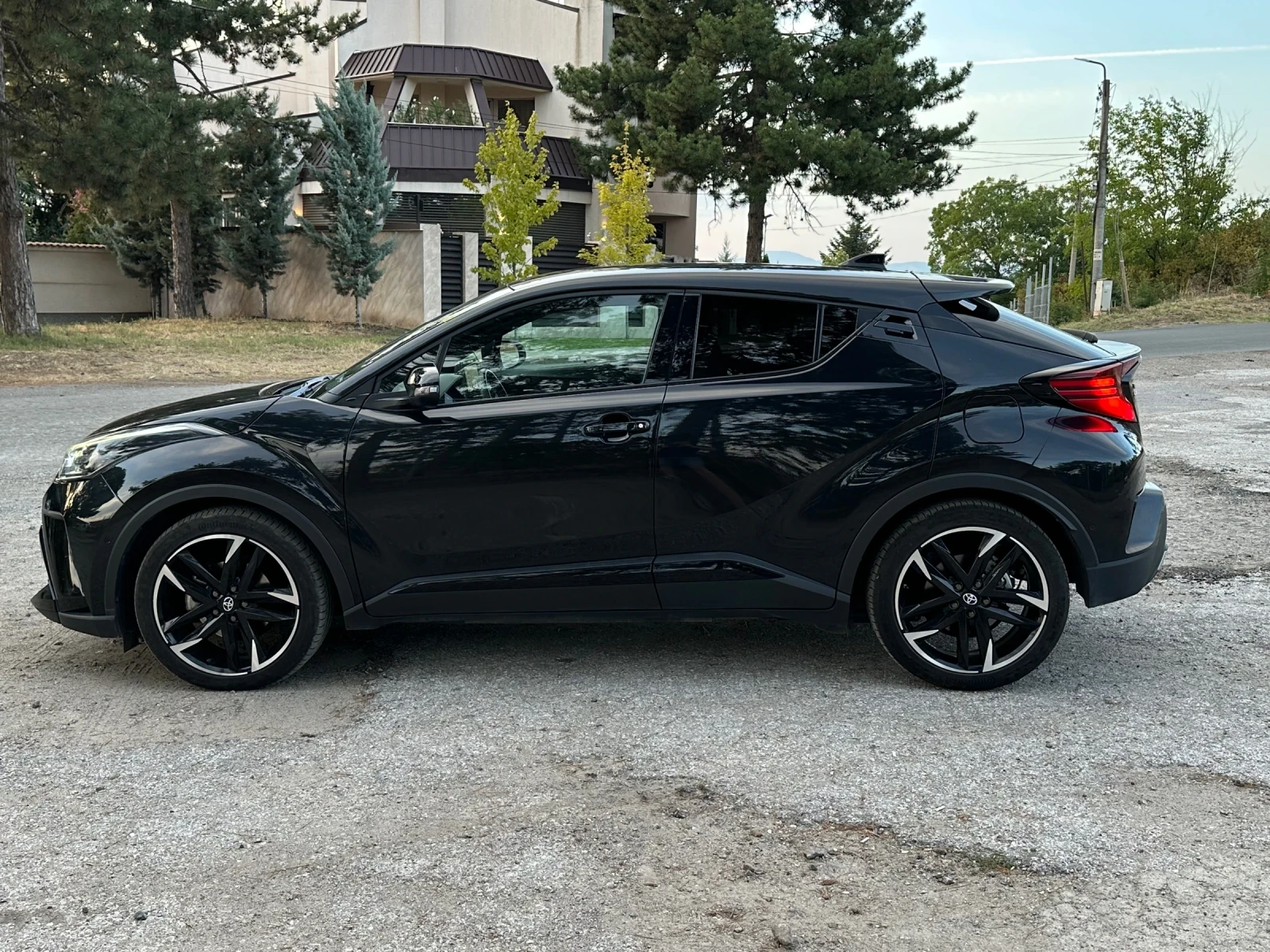 Toyota C-HR GR Sport, снимка 4 - Автомобили и джипове - 55982840