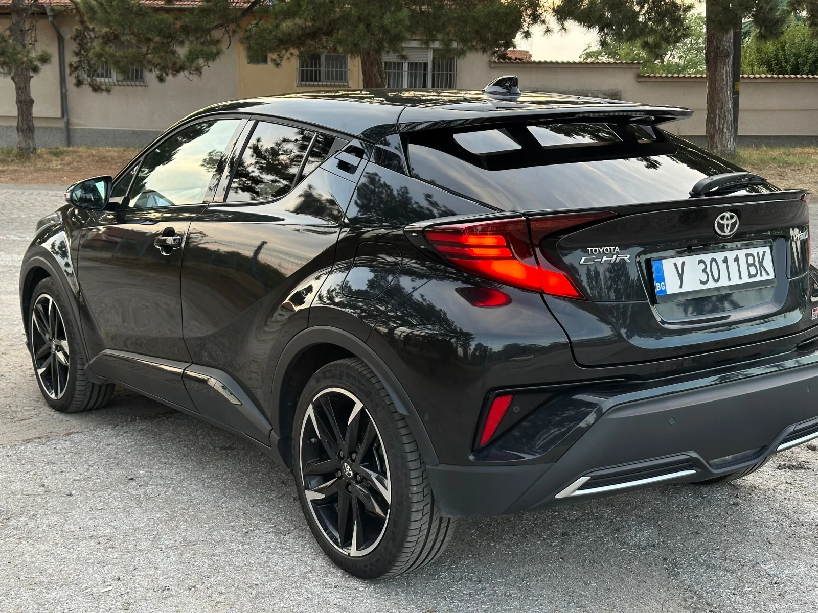 Toyota C-HR GR Sport, снимка 2 - Автомобили и джипове - 55982840