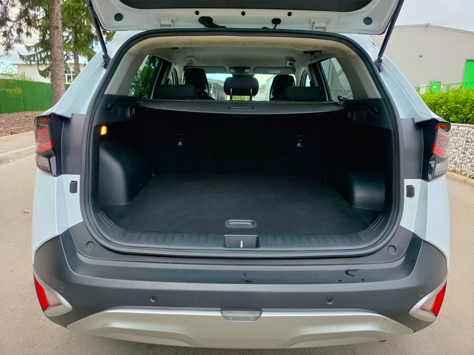 Kia Sportage 1.6D.HYBRID, снимка 15 - Автомобили и джипове - 56193771
