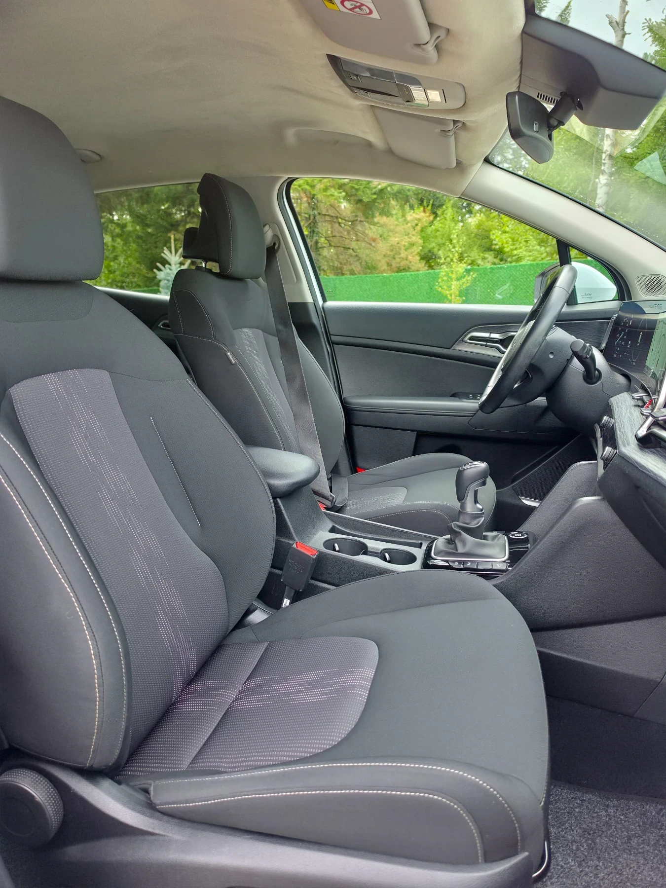 Kia Sportage 1.6D.HYBRID, снимка 9 - Автомобили и джипове - 56193771