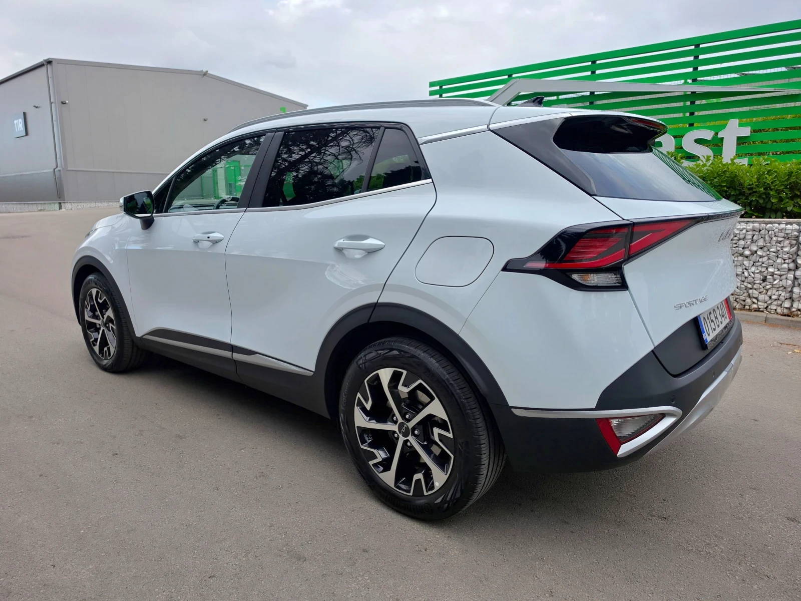 Kia Sportage 1.6D.HYBRID, снимка 5 - Автомобили и джипове - 56193771