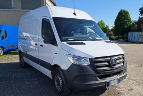 ������ Mercedes-Benz Sprint...