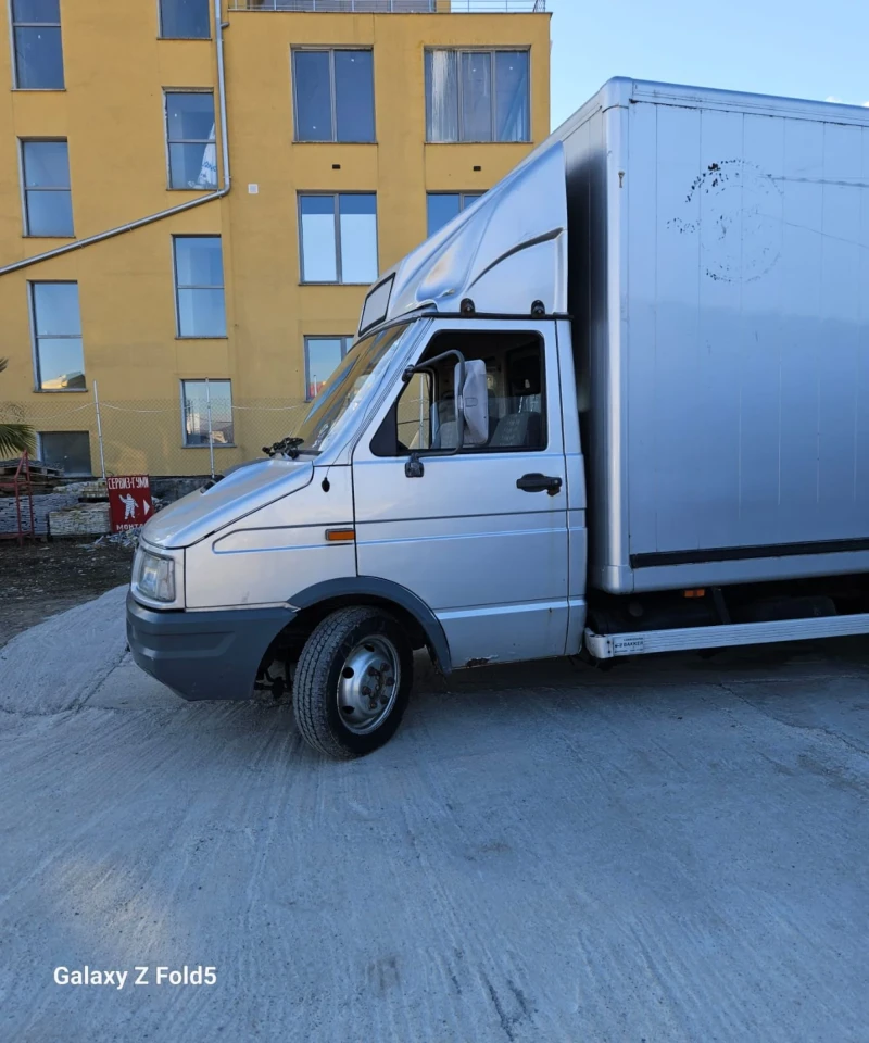 Iveco Daily, снимка 13 - Бусове и автобуси - 48522465