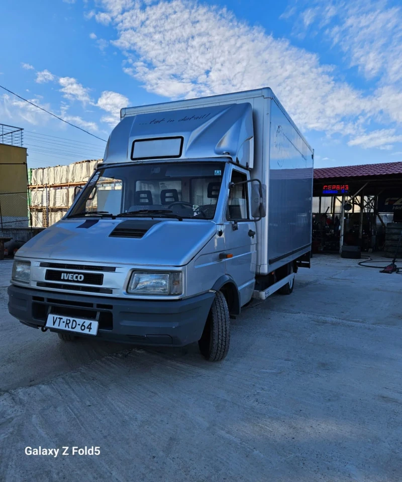 Iveco Daily, снимка 4 - Бусове и автобуси - 48522465