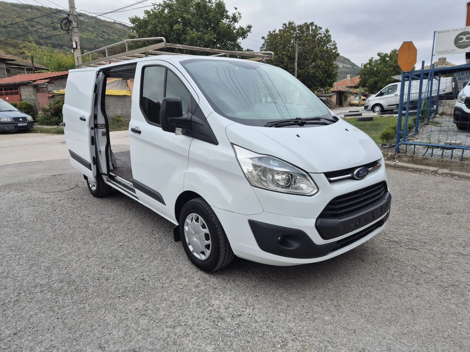 Ford Transit 2.2  92KW - изображение 4