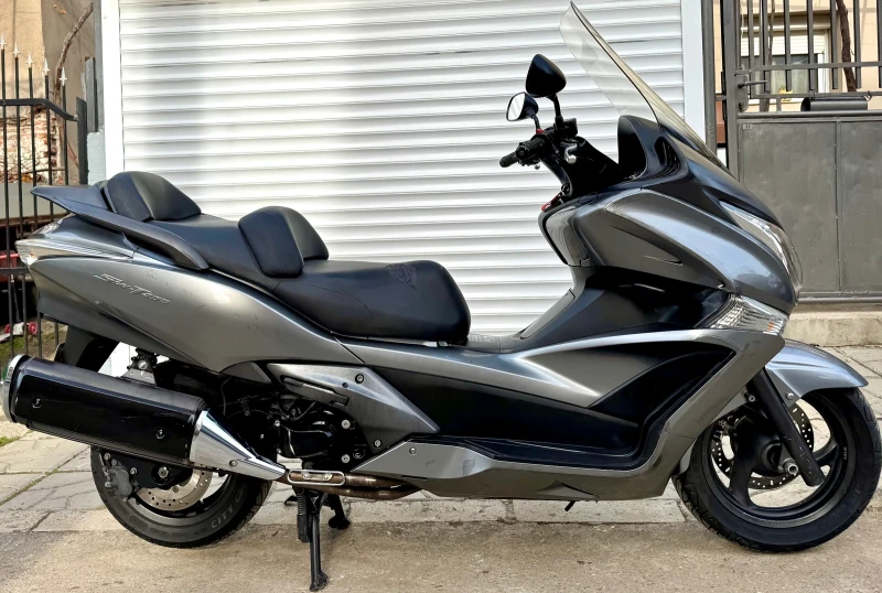 Honda Silver Wing 400i* Обслужен* , снимка 3 - Мотоциклети и мототехника - 49565671