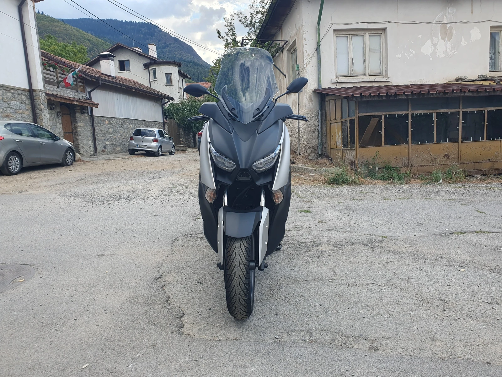 Yamaha X-max 300i 2021 година, снимка 3 - Мотоциклети и мототехника - 49370808