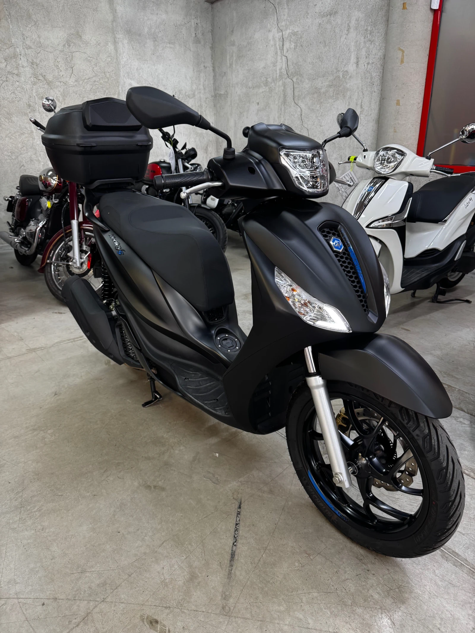 Piaggio Medley S 200i на 1044км в гаранция !
