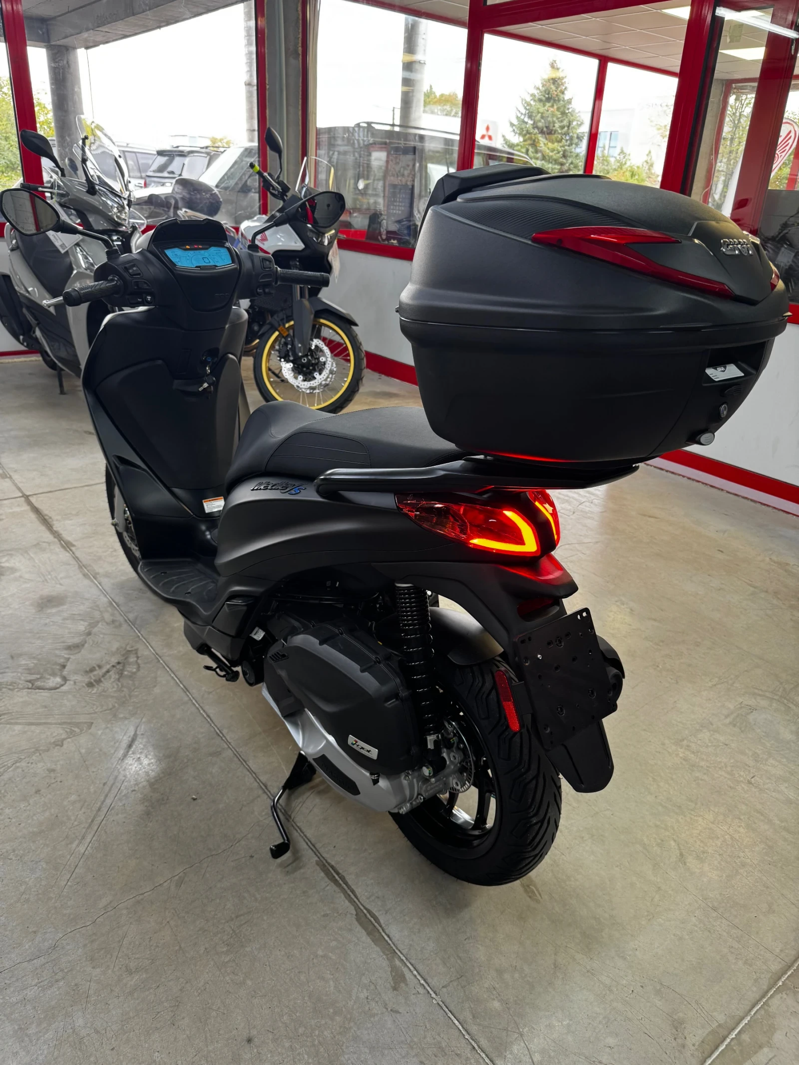 Piaggio Medley S 200i �� 1044�� � �������� ! | Mobile.bg � ����������� 6