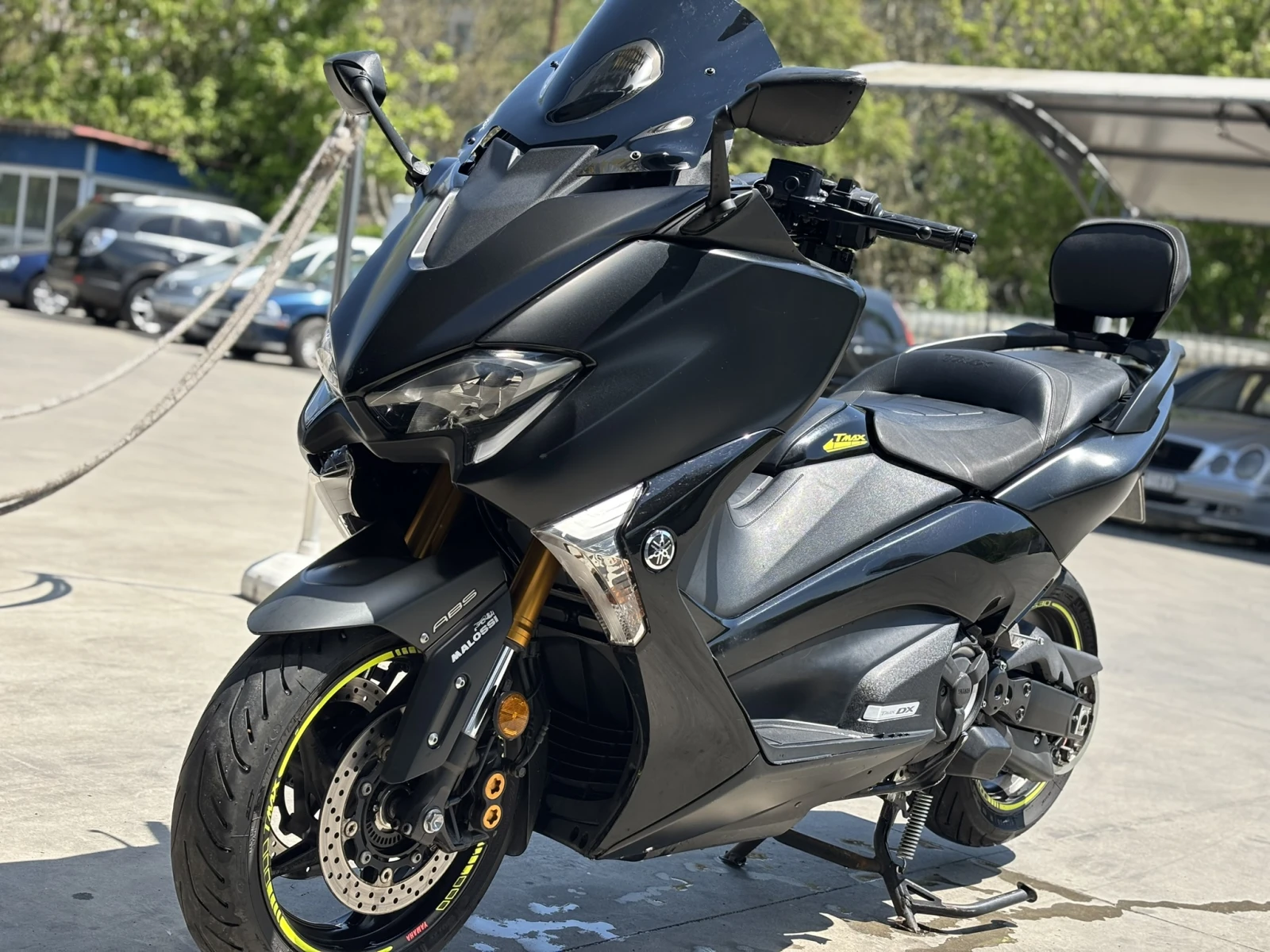 Yamaha T-max DX