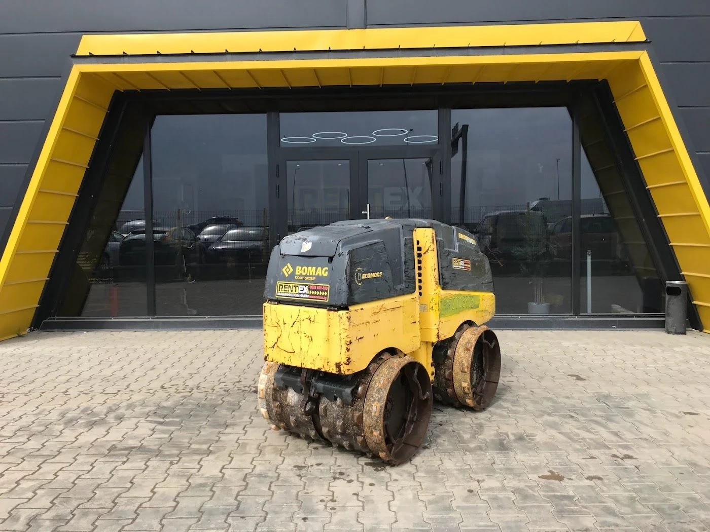 Валяк BOMAG BMP8500 1600 кг., 2014 г., снимка 4 - Индустриална техника - 56708920