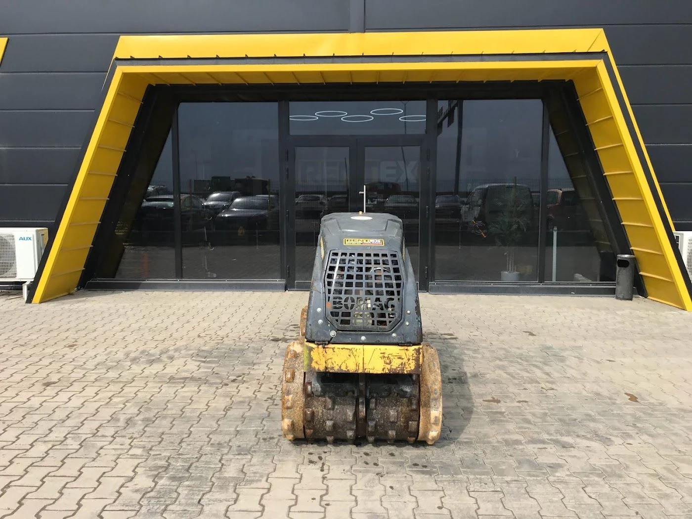 Валяк BOMAG BMP8500 1600 кг., 2014 г., снимка 6 - Индустриална техника - 56708920