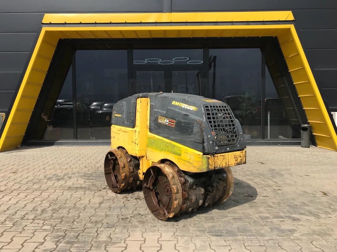 Валяк BOMAG BMP8500 1600 кг., 2014 г., снимка 5 - Индустриална техника - 56708920