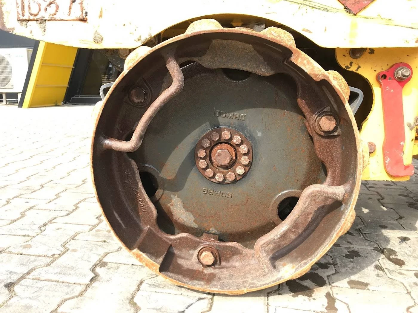 Валяк BOMAG BMP8500 1600 кг., 2014 г., снимка 10 - Индустриална техника - 56708920