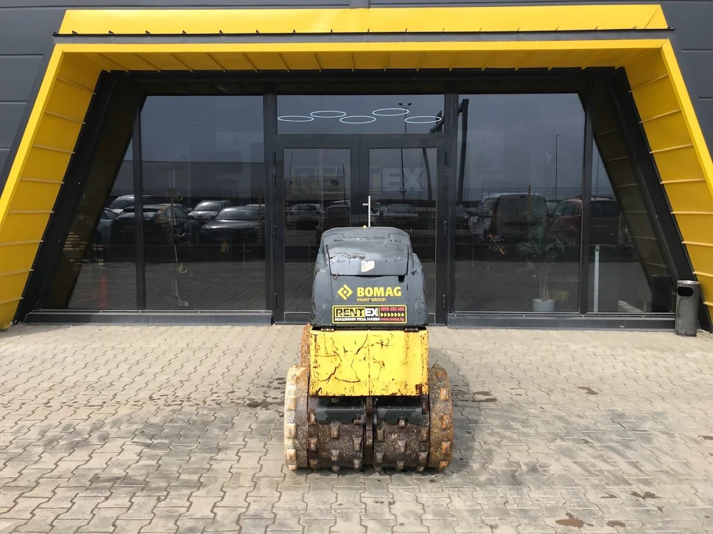 Валяк BOMAG BMP8500 1600 кг., 2014 г., снимка 3 - Индустриална техника - 56708920