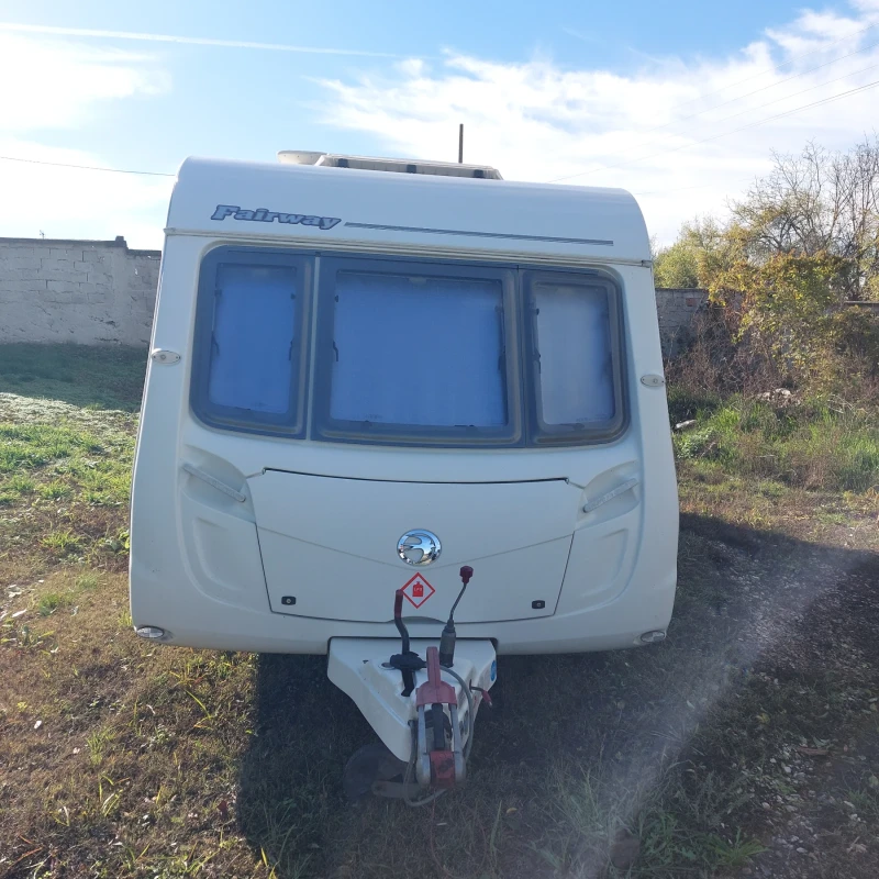 Каравана Swift Fairway , снимка 3 - Каравани и кемпери - 52400256