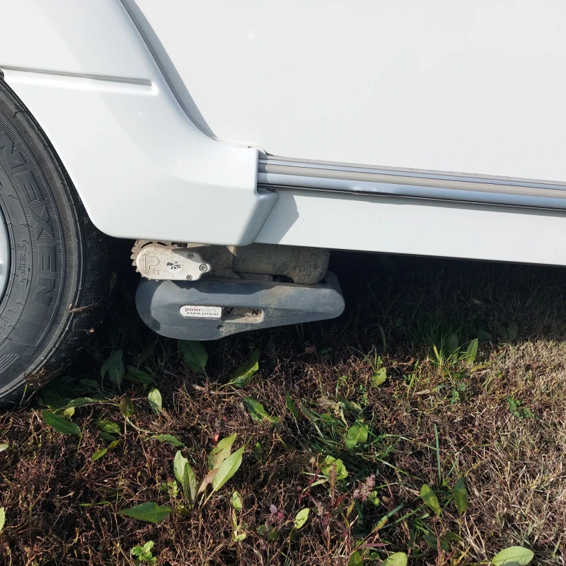 Каравана Swift Fairway , снимка 17 - Каравани и кемпери - 52400256