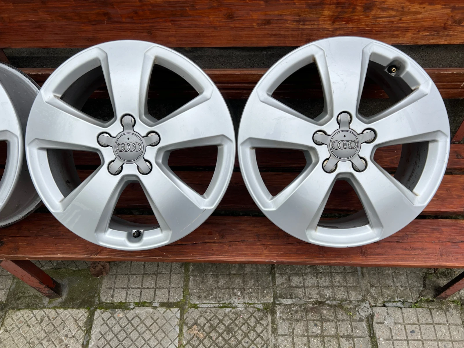 ������ | Mobile.bg � ����������� 3