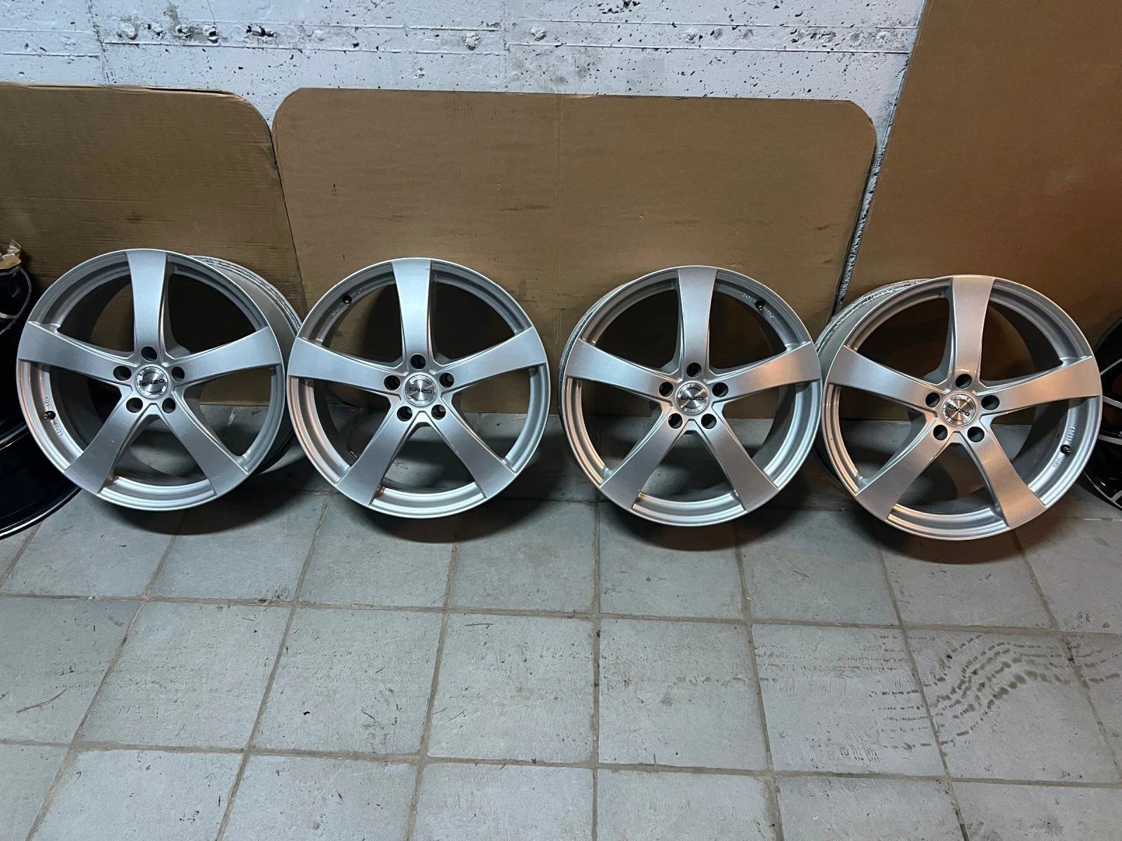 ������ | Mobile.bg � ����������� 4