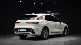 Genesis GV70 2.5* BLIND SPOT* 360* HUD* ЕЛ. БАГАЖНИК* КРАЙНА ЦЕ, снимка 2