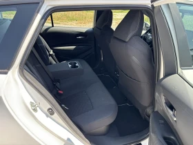 Toyota Corolla MY23 1.8 HSD DYNAMIC, снимка 15