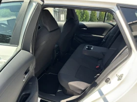 Toyota Corolla MY23 1.8 HSD DYNAMIC, снимка 12