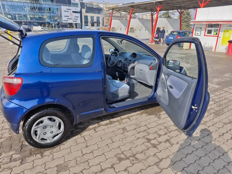 Toyota Yaris, снимка 11 - Автомобили и джипове - 49127774