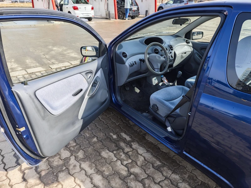 Toyota Yaris, снимка 12 - Автомобили и джипове - 49127774