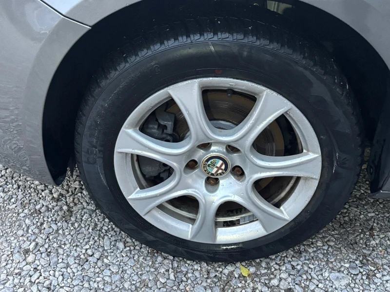 Alfa Romeo Giulietta 2.0JjTD multiget, снимка 17 - Автомобили и джипове - 52495393