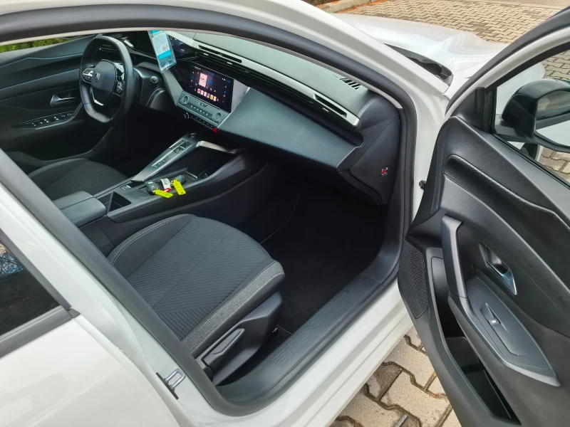 Peugeot 308 1.5BlueHDI EAT8, снимка 7 - Автомобили и джипове - 52680256