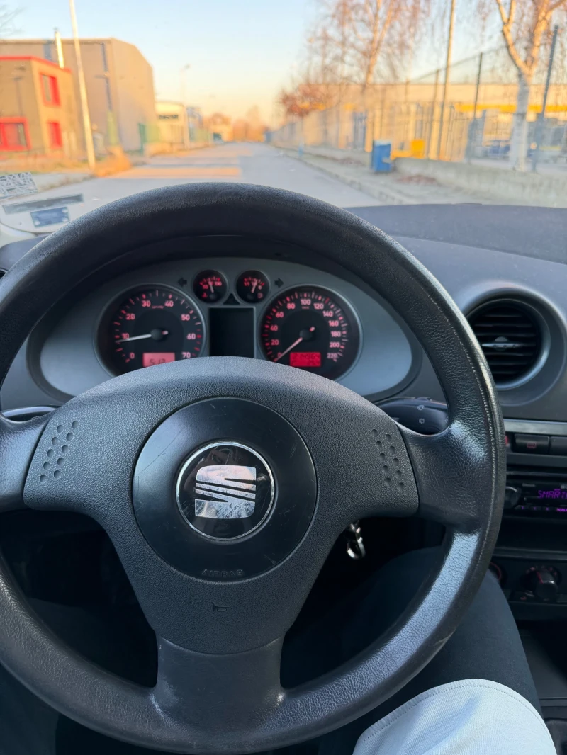 Seat Ibiza 1.2/2008/Газов-Инжекцион/КЛИМАТИК, снимка 11 - Автомобили и джипове - 52746115