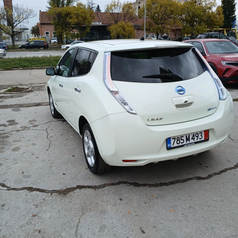 Nissan Leaf , снимка 8 - Автомобили и джипове - 52863504