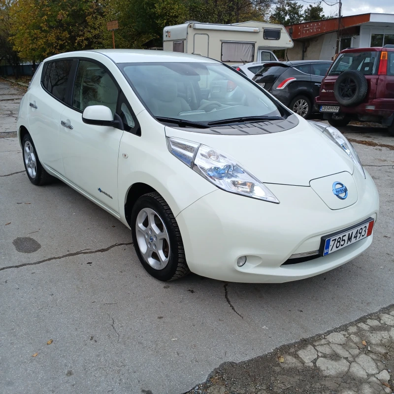 Nissan Leaf , снимка 2 - Автомобили и джипове - 52863504