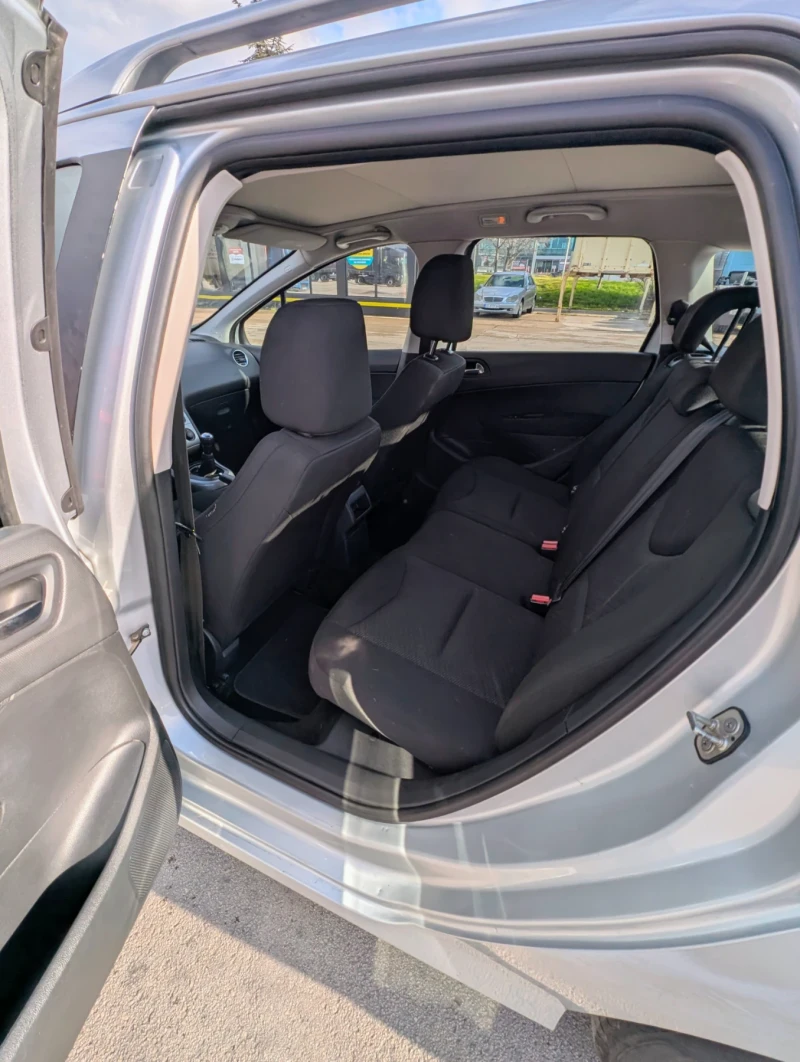 Peugeot 308 1.6 HDi Business комби, снимка 14 - Автомобили и джипове - 53013646