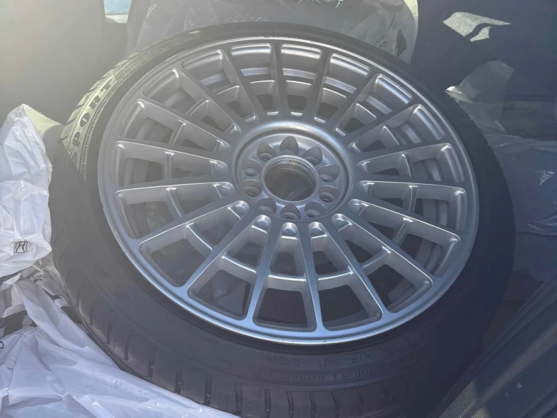 VW Golf GTI * CARFAX * БЕЗ ПЪРВОНАЧАЛНА ВНОСКА, снимка 10 - Автомобили и джипове - 53248326