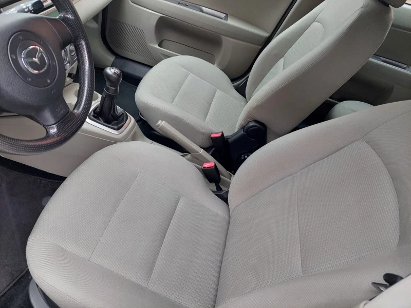 Mazda 2 1.3 102000км , снимка 13 - Автомобили и джипове - 53478502